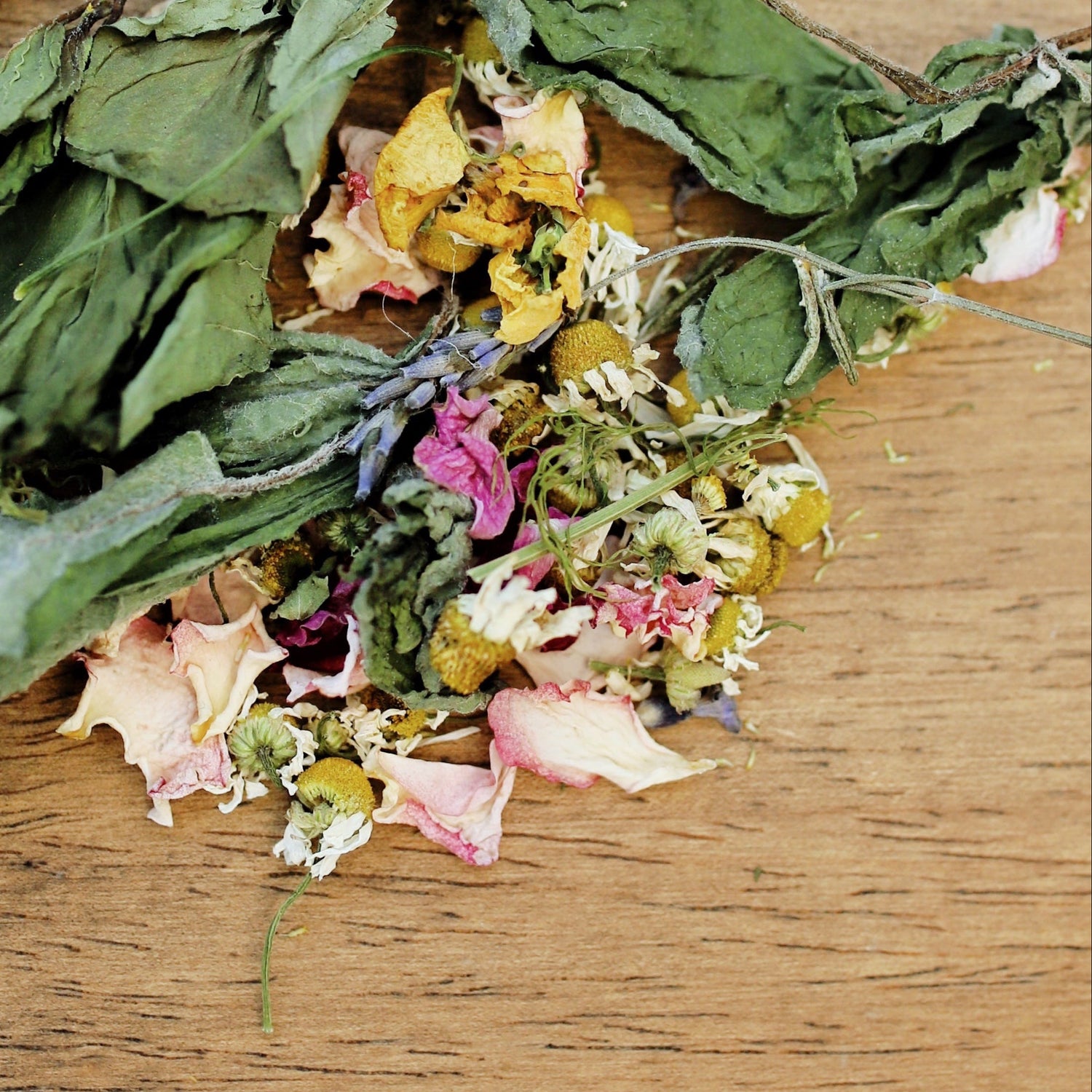 Dried Petals & Herbs