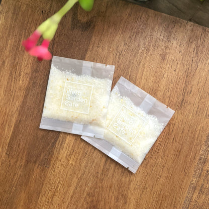 【人気商品！】お料理に使いやすい、便利なハーブソルトセット(2個セット）